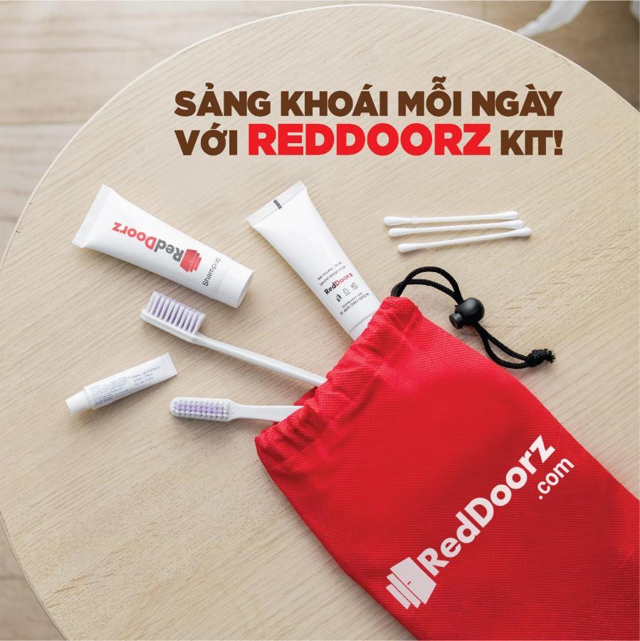 Reddoorz Bui Vien Walking Street Hotel Bandar Ho Chi Minh Luaran gambar