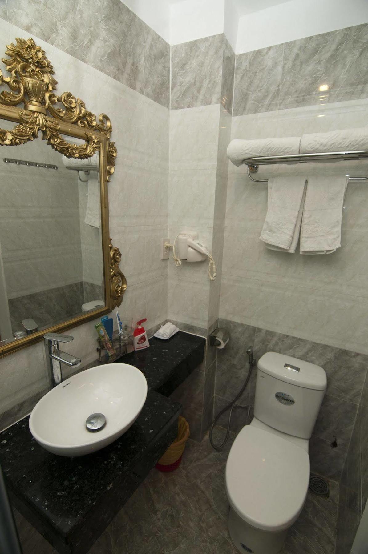 Reddoorz Bui Vien Walking Street Hotel Bandar Ho Chi Minh Luaran gambar