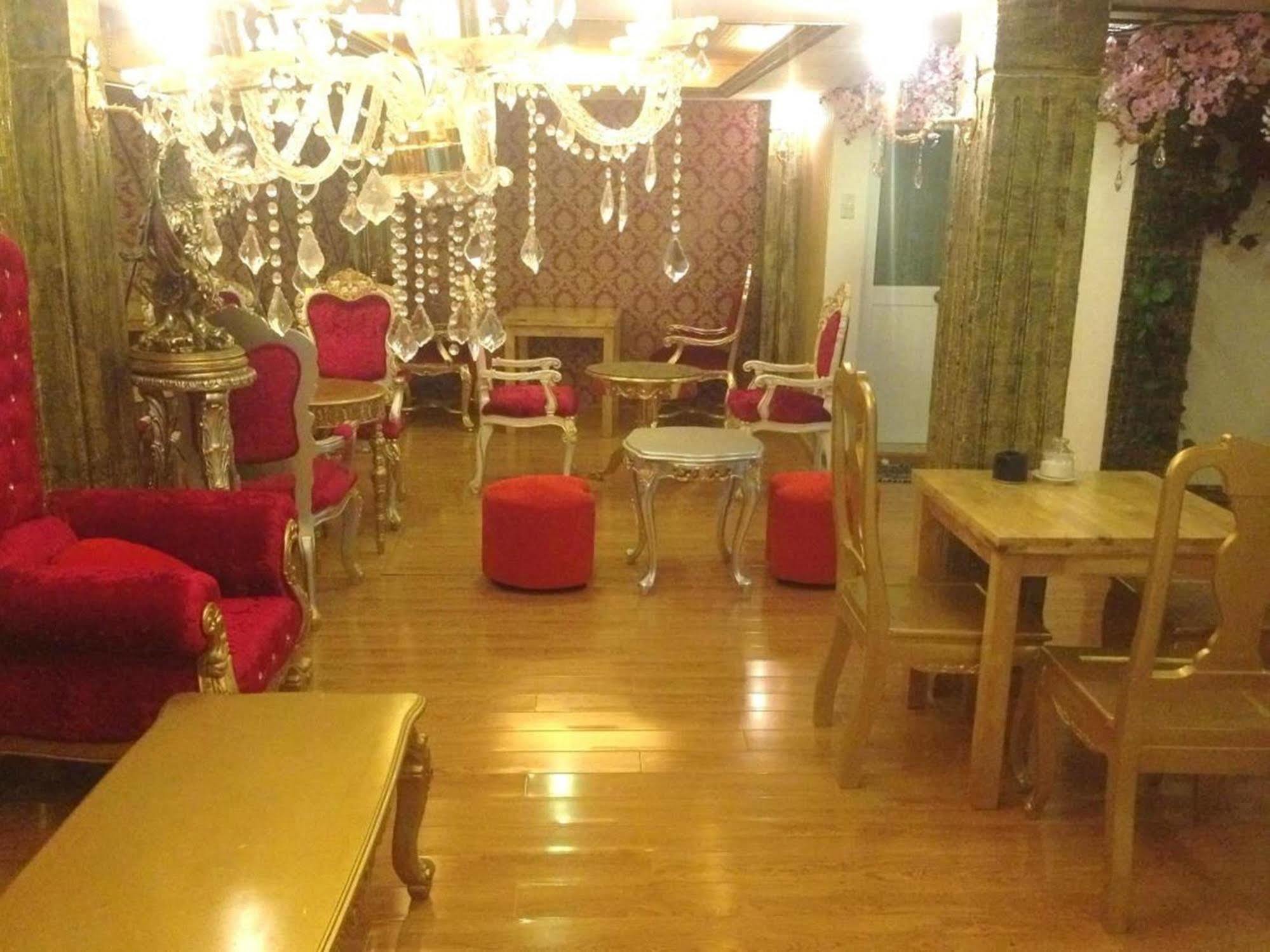 Reddoorz Bui Vien Walking Street Hotel Bandar Ho Chi Minh Luaran gambar