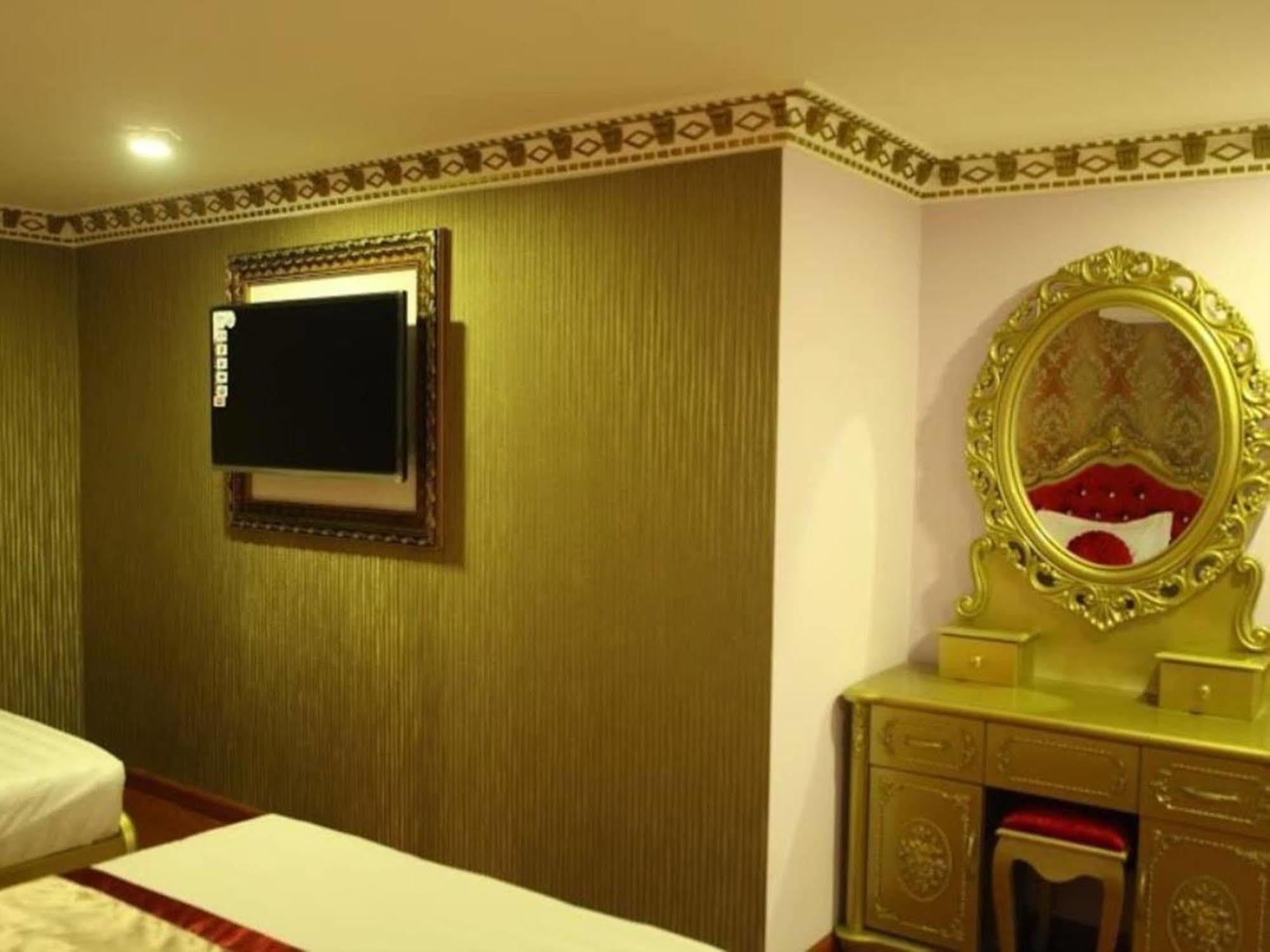 Reddoorz Bui Vien Walking Street Hotel Bandar Ho Chi Minh Luaran gambar